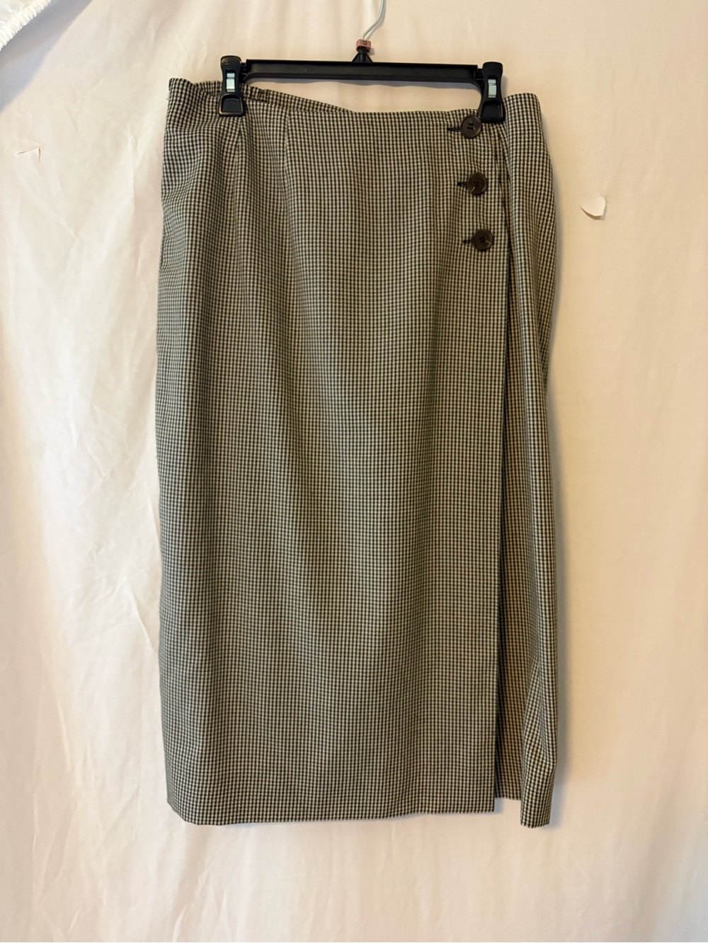 Classic Houndstooth Pencil Skirt in Black and Cream